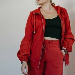 Athleta On My Way Triumph Hoodie in Rust Full Zip Balloon Sleeve Jacket Size S